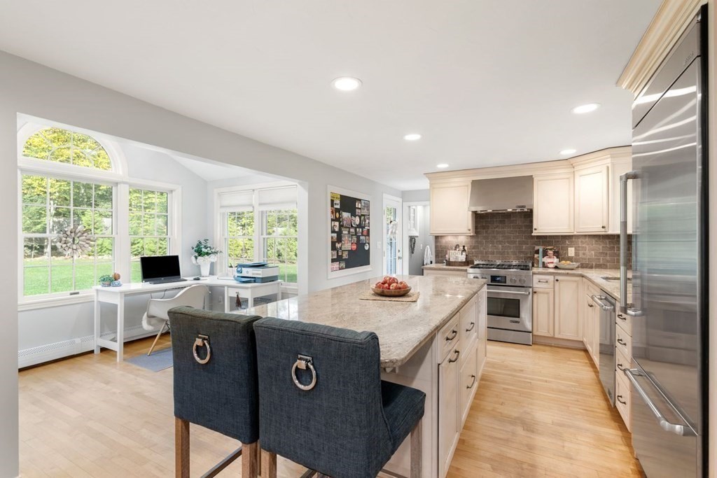 15 Balmoral Road Boxford, MA 01921 - Photo 3 of 33