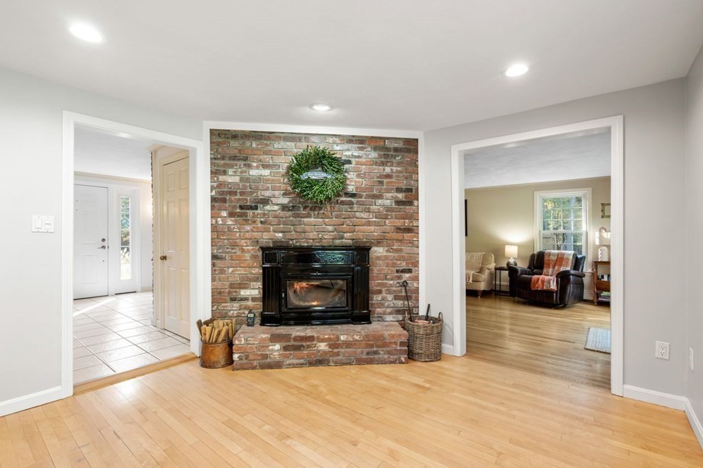 15 Balmoral Road Boxford, MA 01921 - Photo 9 of 33