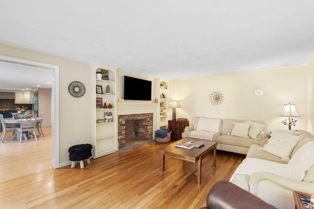 15 Balmoral Road Boxford, MA 01921 - Photo 10 of 33