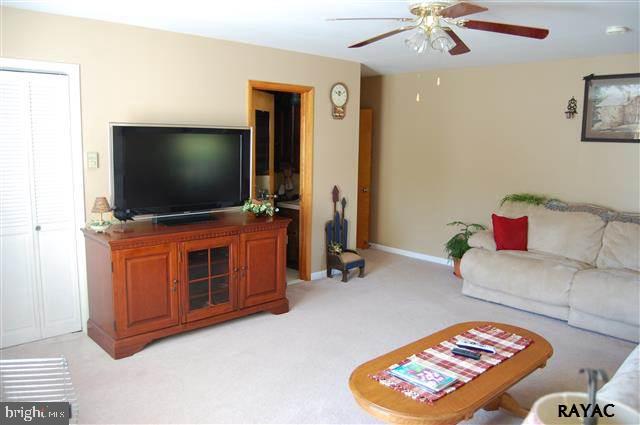 270 Tracey Road Hanover, PA 17331 - Photo 20 of 28