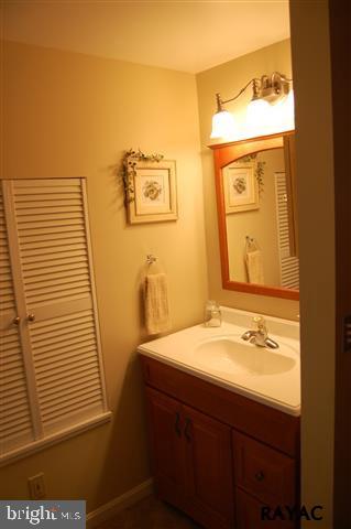270 Tracey Road Hanover, PA 17331 - Photo 22 of 28