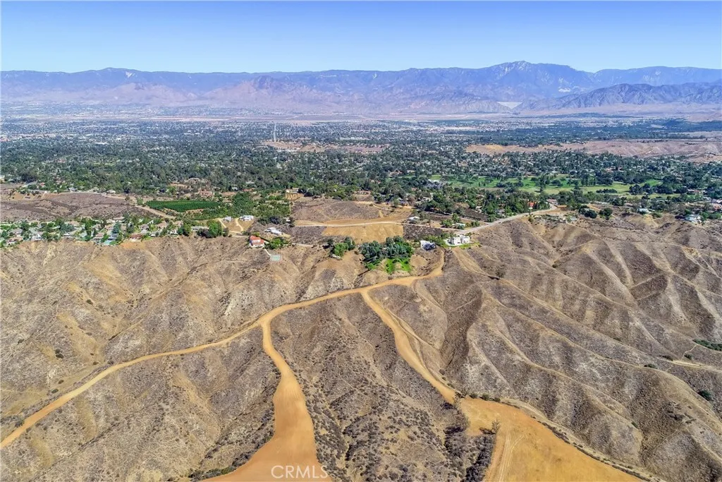 0 Edgemont Drive Redlands, CA 92373 - Photo 20 of 31 a view of a city with mountains in the background