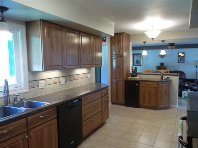 14217 East Blanchard Road Elk, WA 99009 - Photo 7 of 9
