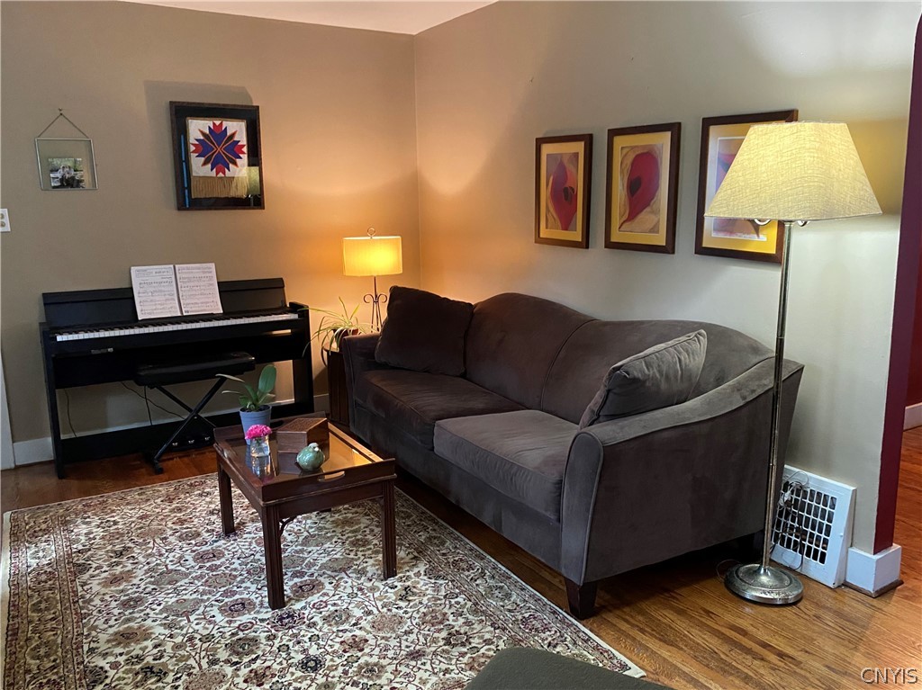 87 Ballantyne Brae Utica, NY 13501 - Photo 5 of 27