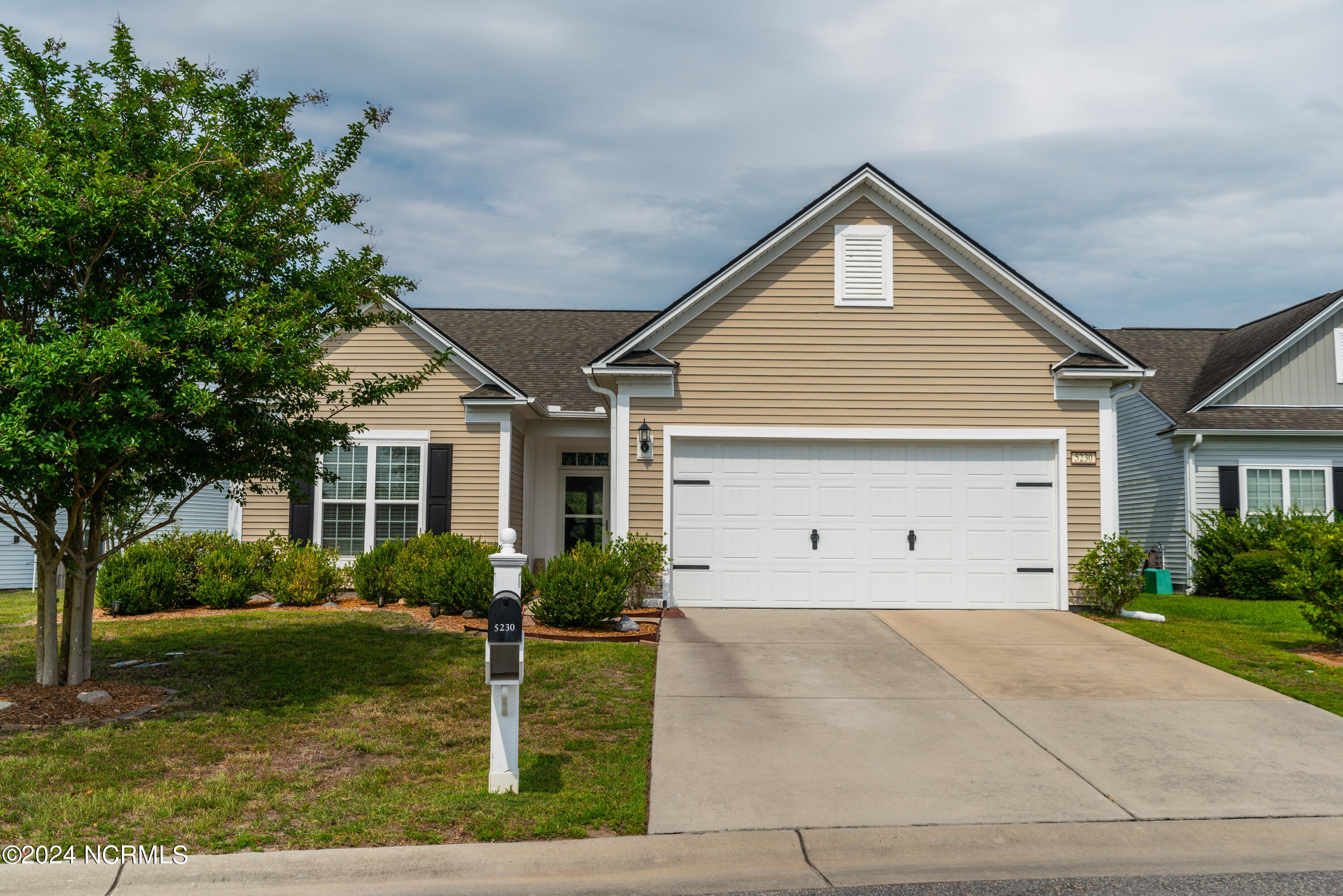 5230 Windlass Rd Southport0002