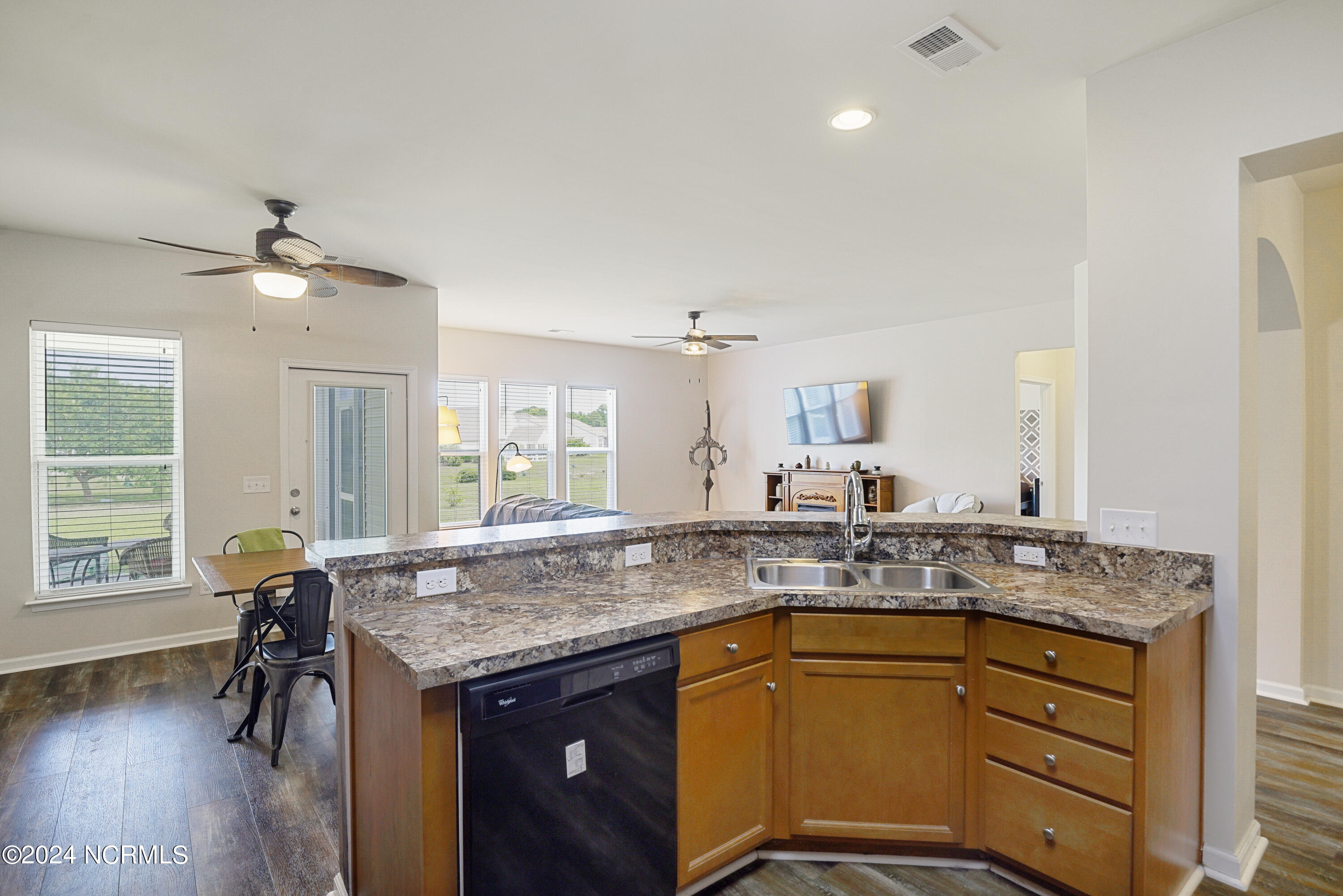 5230 Windlass Road Southport, NC 28461 - Photo 11 of 37 5230 Windlass Rd Southport0022