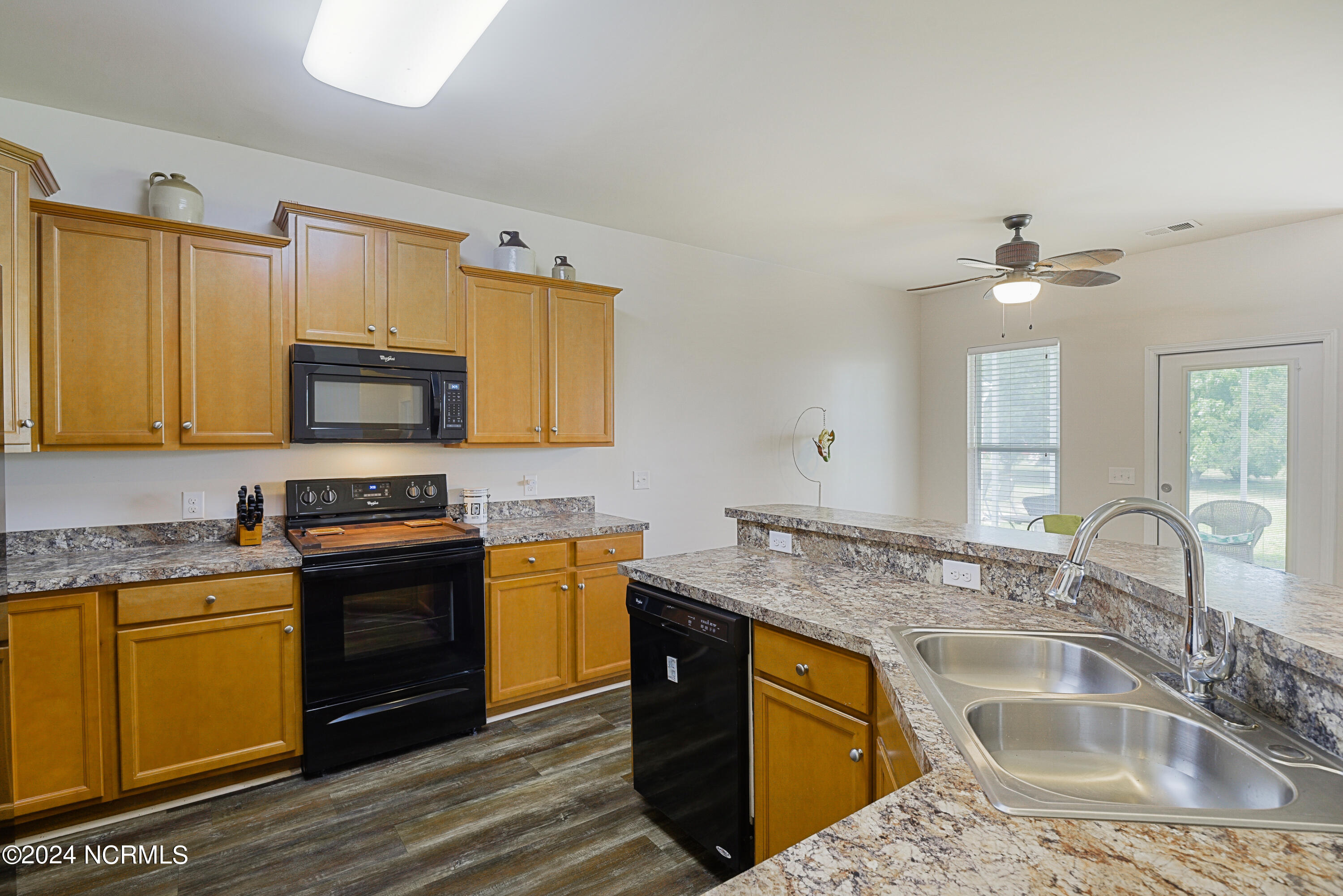 5230 Windlass Road Southport, NC 28461 - Photo 10 of 37 5230 Windlass Rd Southport0021