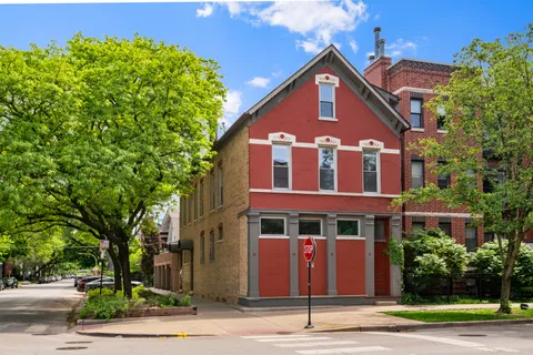 $1,799,000 | 1149 West Wellington Avenue, Chicago, IL 60657