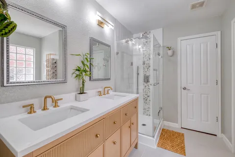 $525,000 | 8709 Glen Canyon Drive, Round Rock, TX 78681