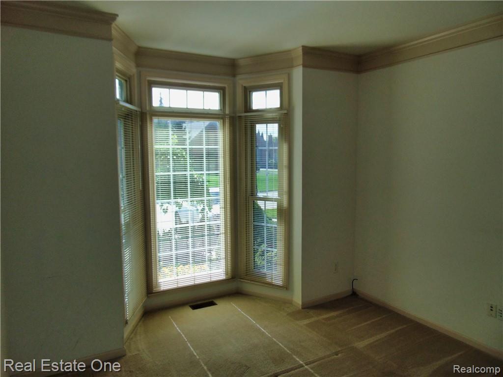 2458 Pleasant View Drive Rochester Hills, MI 48306 - Photo 43 of 68