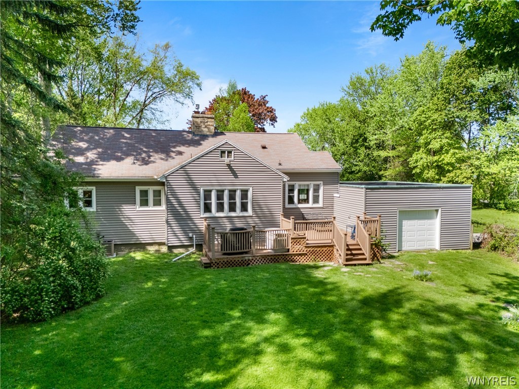 5427 Old Lake Shore Road Lake View, NY 14085 - Photo 37 of 38