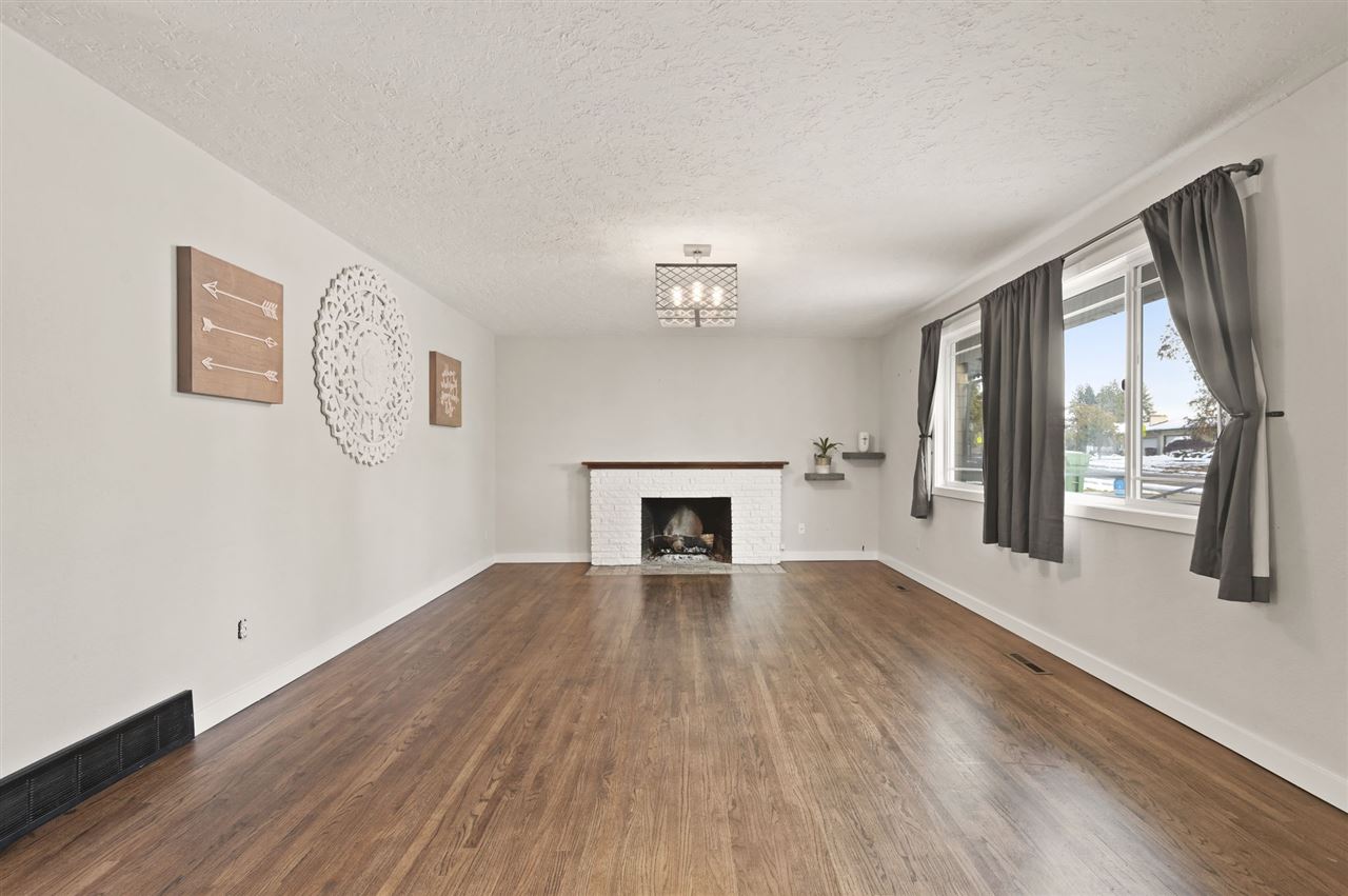 3808 West Decatur Avenue Spokane, WA 99205 - Photo 3 of 21 Gallery Image 3