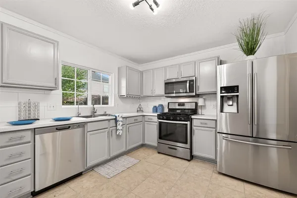 $2,498 | 19627 Lighthouse Scene Lane, Cypress, TX 77433