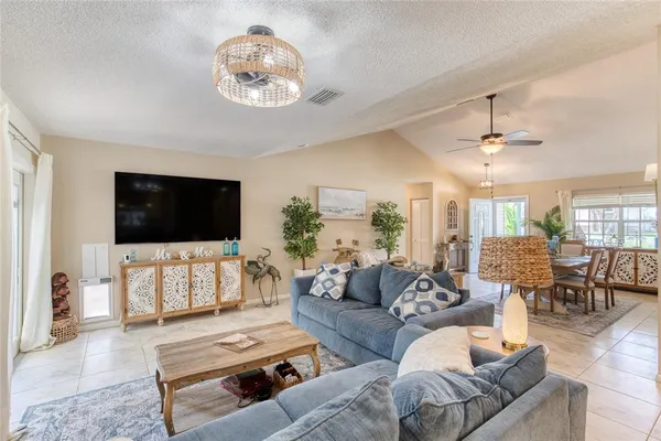 $389,900 | 23 Fallon Lane, Palm Coast, FL 32137