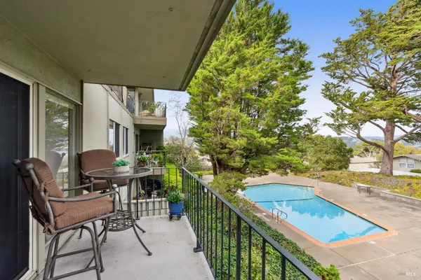 $549,000 | 367 Eden Roc Drive, Sausalito, CA 94965