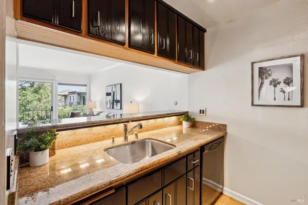 $549,000 | 367 Eden Roc Drive, Sausalito, CA 94965