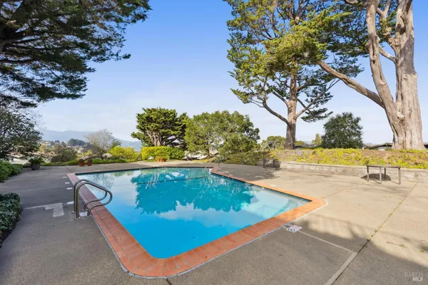 $549,000 | 367 Eden Roc Drive, Sausalito, CA 94965