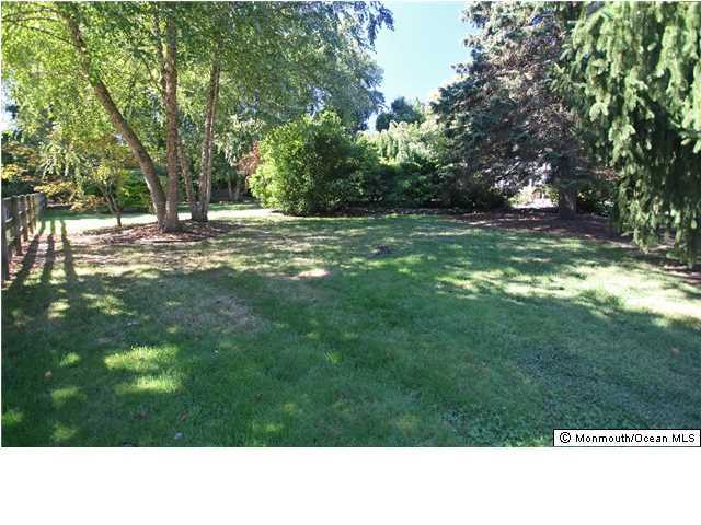 136 Rutledge Drive Middletown, NJ 07701 - Photo 17 of 25 Additional Photo