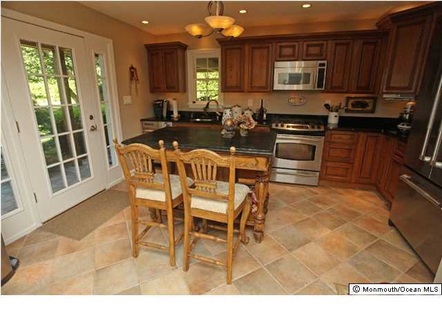 136 Rutledge Drive Middletown, NJ 07701 - Photo 4 of 25 Additional Photo