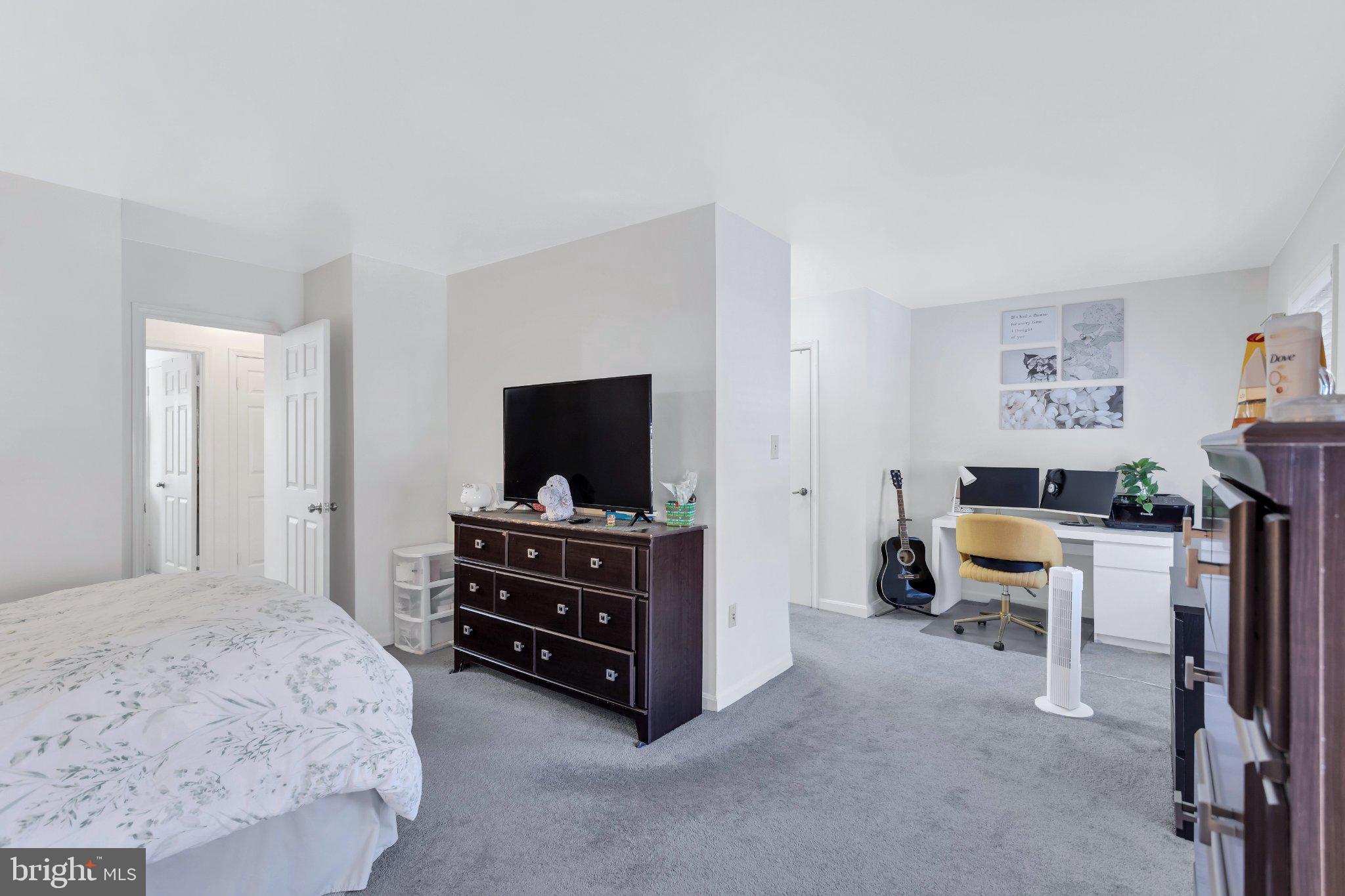9009 Sweet Birch Court Springfield, VA 22152 - Photo 22 of 34 Bright and airy bedroom retreat.