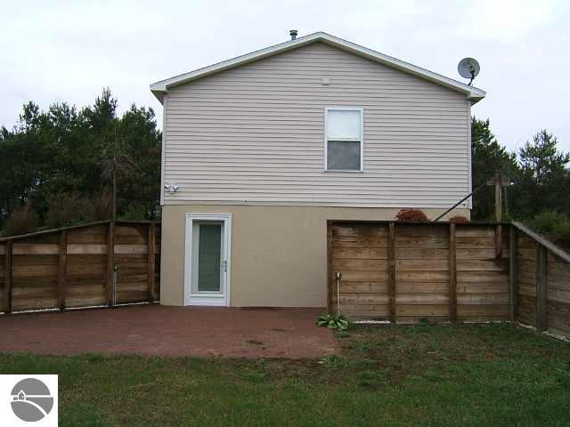 9779 Summit City Road Kingsley, MI 49649 - Photo 13 of 15 1715669-12.JPG