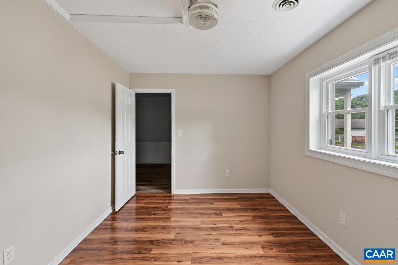 1532 2nd Street Waynesboro, VA 22980 - Photo 9 of 43 Gallery Image 9