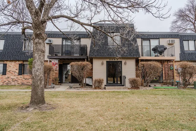 $140,000 | 2402 North Flickertail Drive South, Unit 1, Fargo, ND 58103