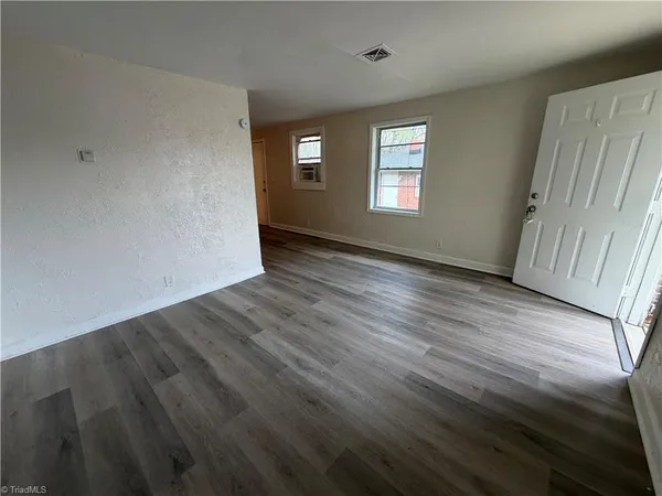 $700 | 900 Richland Street, Unit B, High Point, NC 27260