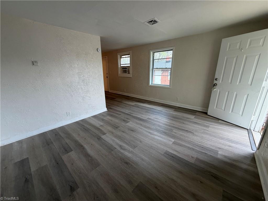 900 Richland Street, Unit B High Point, NC 27260 - Photo 4 of 10