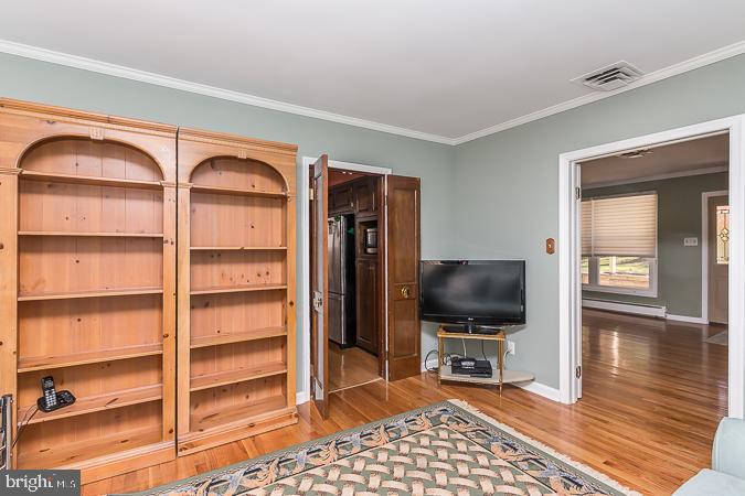 40 South Brookside Road Springfield, PA 19064 - Photo 13 of 47 First Floor Den