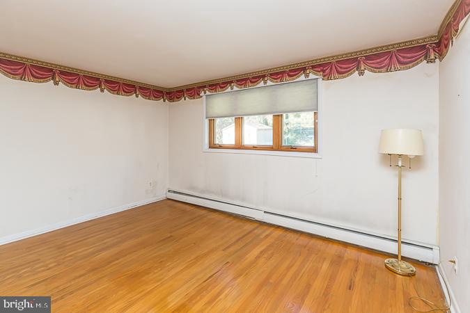 40 South Brookside Road Springfield, PA 19064 - Photo 17 of 47 Main Level Second Bedroom