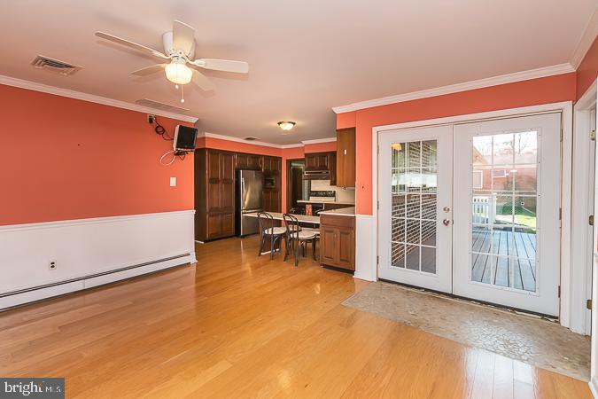 40 South Brookside Road Springfield, PA 19064 - Photo 29 of 47 Expanded Eat In Kitchen /French Doors To Patio