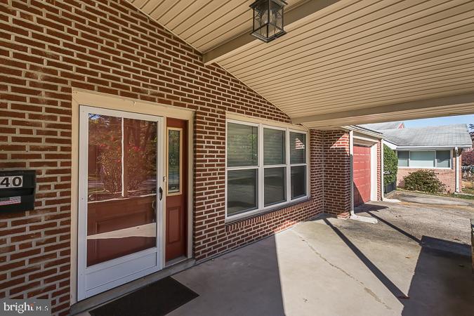40 South Brookside Road Springfield, PA 19064 - Photo 5 of 47 Front Entry