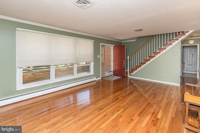40 South Brookside Road Springfield, PA 19064 - Photo 8 of 47 Sun Filled Living Room