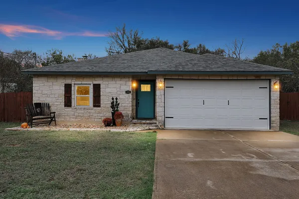 $2,500 | 14906 Foy Drive, Lakeway, TX 78734