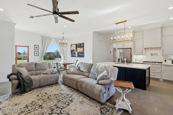 $498,900 | 4315 Tank Road, Terry, MS 39170