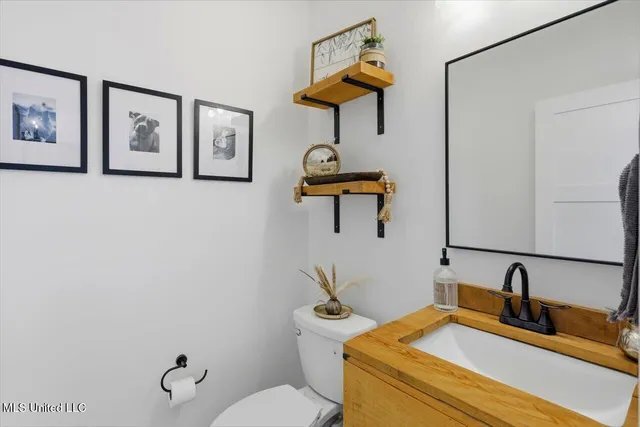 $499,900 | 4315 Tank Road, Terry, MS 39170