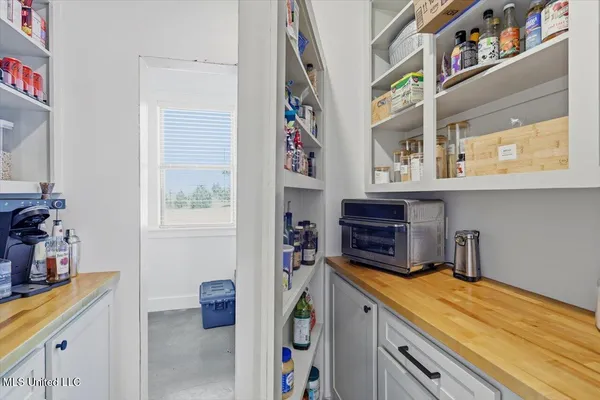 $498,900 | 4315 Tank Road, Terry, MS 39170