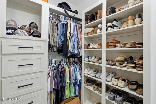 $498,900 | 4315 Tank Road, Terry, MS 39170