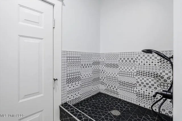 $499,900 | 4315 Tank Road, Terry, MS 39170