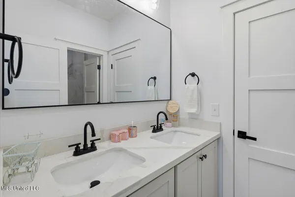 $498,900 | 4315 Tank Road, Terry, MS 39170