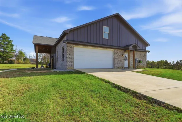 $499,900 | 4315 Tank Road, Terry, MS 39170