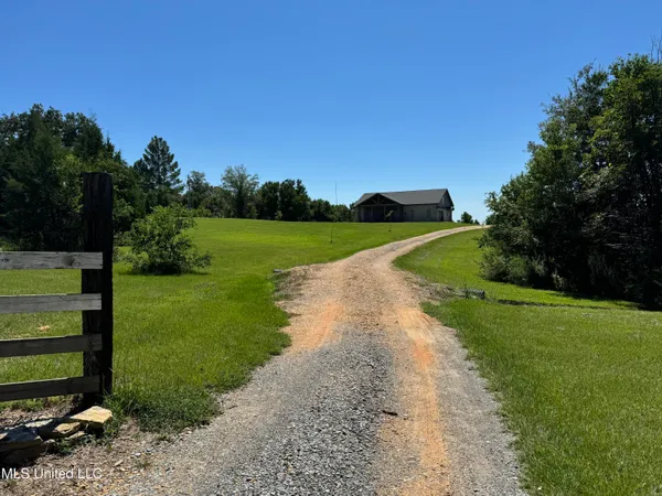 $498,900 | 4315 Tank Road, Terry, MS 39170