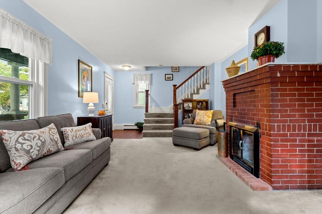 8 Cleveland Road Salem, MA 01970 - Photo 3 of 29 Gallery Image 3