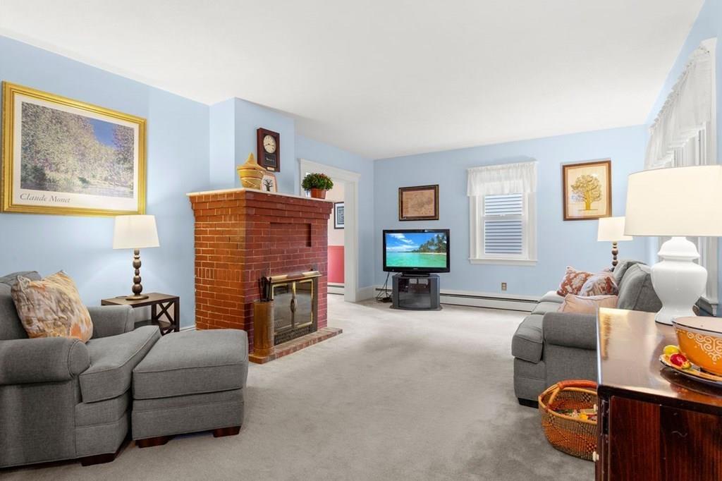 8 Cleveland Road Salem, MA 01970 - Photo 4 of 29 Gallery Image 4