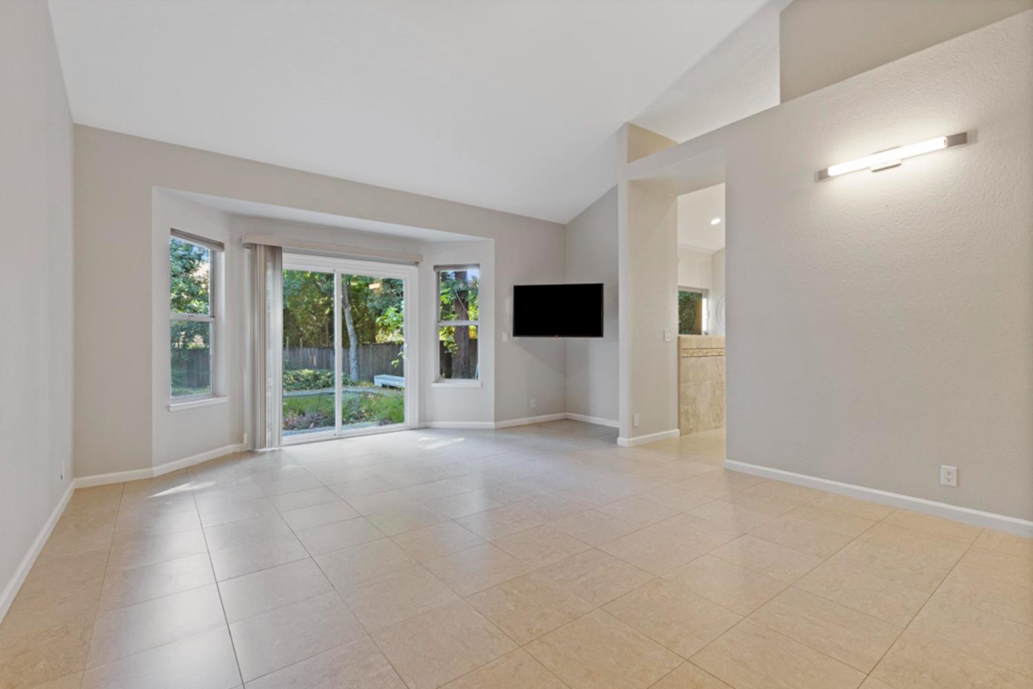 8522 Kenneth Ridge Court Fair Oaks, CA 95628 - Photo 24 of 46 Gallery Image 24