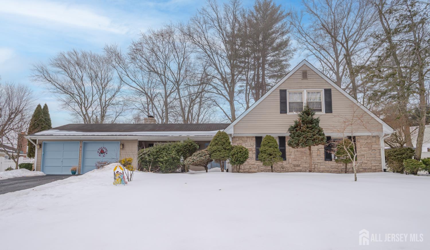 9 Crabtree Road Old Bridge, NJ 07747 - Photo 1 of 1 a front view of a house with a yard and garage