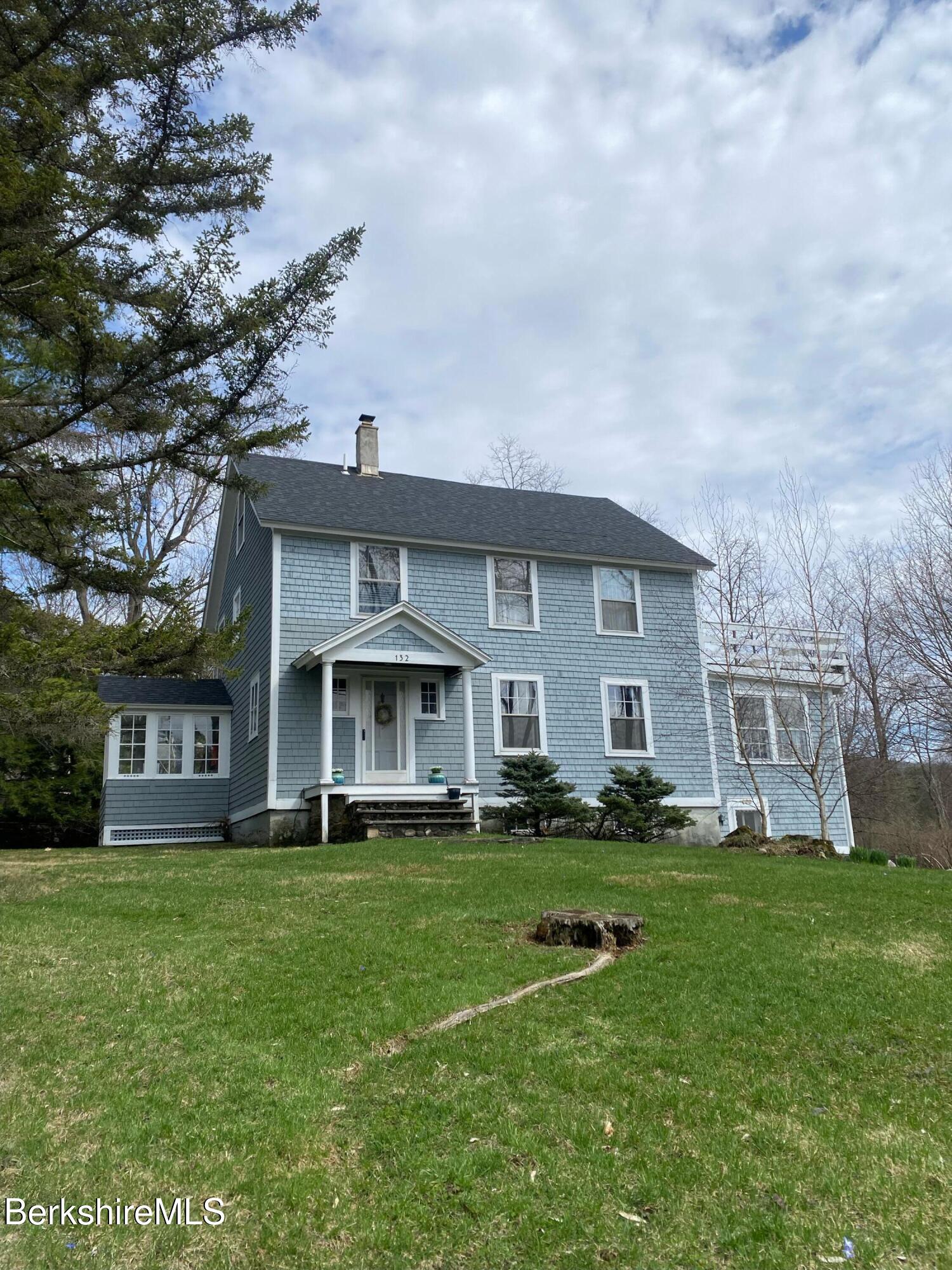 132 White Oaks Road Williamstown, MA 01267 - Photo 1 of 42 Main photo
