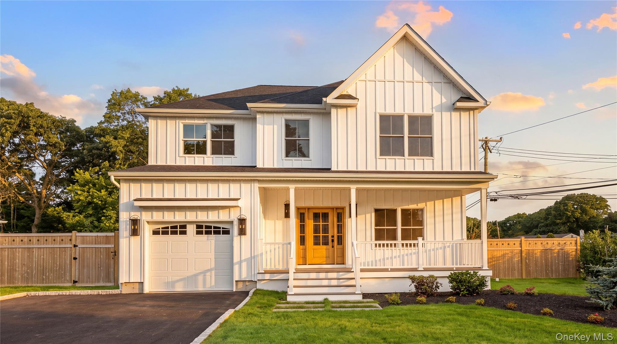 100 Bieselin Road Bellport, NY 11713 - Photo 1 of 25 Gallery Image 1