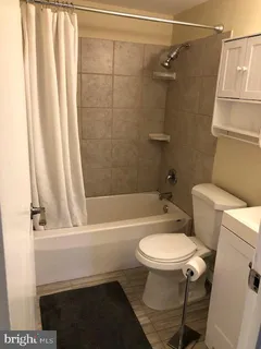 $165,000 | 400 Glendale Road, Unit 32C, Havertown, PA 19083